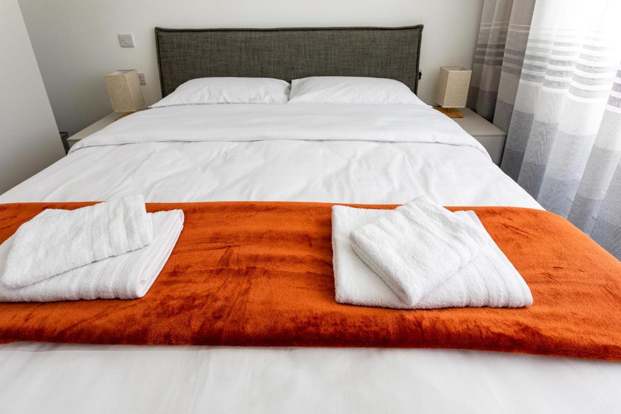 Gospa 58 - 2 Bedroom Apt บีร์เซบบูจา ภายนอก รูปภาพ